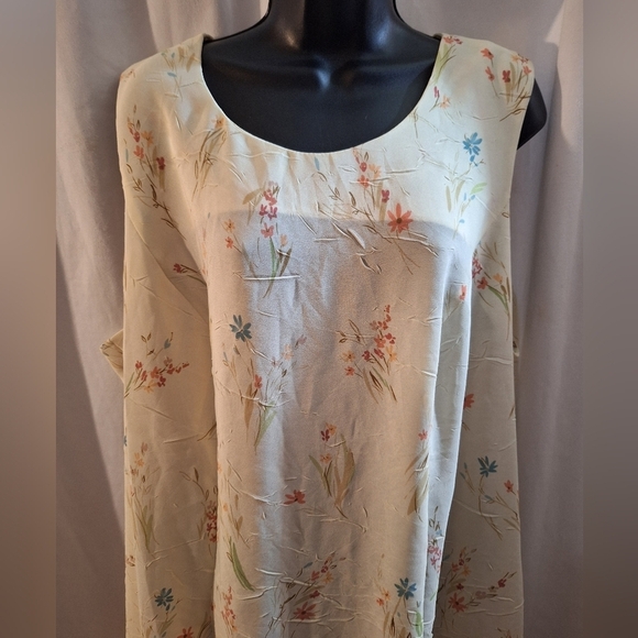 R&K Cream Floral Dress - Picture 2 of 5